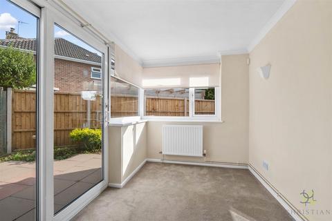 1 bedroom bungalow for sale, St. Peters Close, Evesham WR11