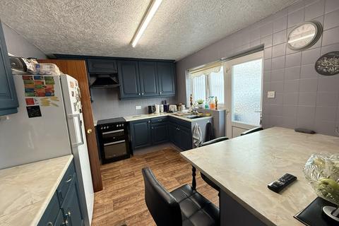 3 bedroom bungalow for sale, Maes Derwydd, Llangefni, Anglesey, LL77