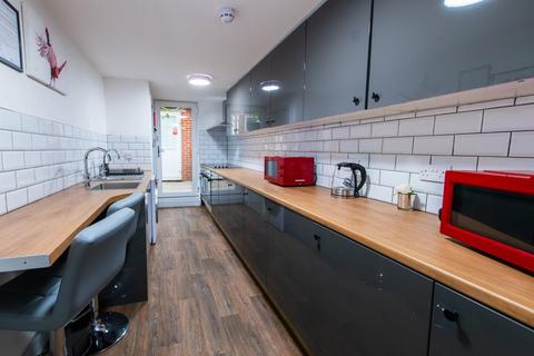 6 bedroom terraced house to rent, Union Street, Maidstone ME14