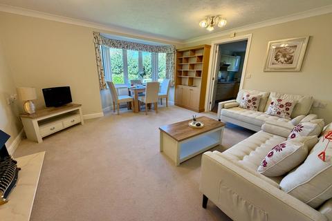 2 bedroom apartment for sale, Four Oaks Road, Sutton Coldfield B74