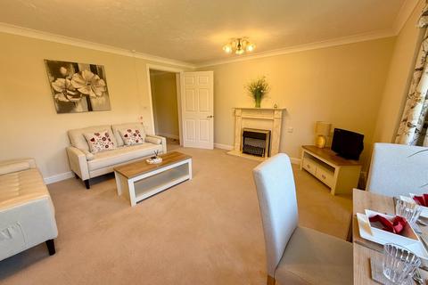 2 bedroom apartment for sale, Four Oaks Road, Sutton Coldfield B74