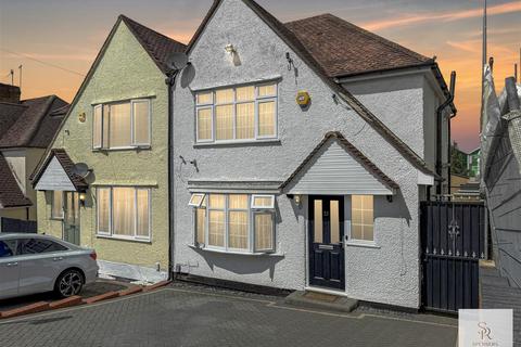 2 bedroom semi-detached house for sale, Lamsey Road, Hemel Hempstead HP3