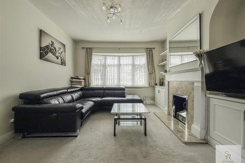 2 bedroom semi-detached house for sale, Lamsey Road, Hemel Hempstead HP3