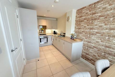 11 Lodding Salts Road, Gravesend, DA12 2FD