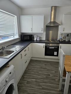 2 bedroom house to rent, Houldsworth Drive, Fegg Hayes, Stoke-On-Trent