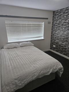 2 bedroom house to rent, Houldsworth Drive, Fegg Hayes, Stoke-On-Trent