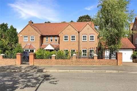 5 bedroom detached house for sale, Nunthorpe Gardens, Nunthorpe