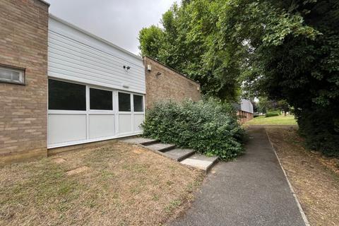 Warehouse to rent, Curzon Rd Sudbury CO10 2XW