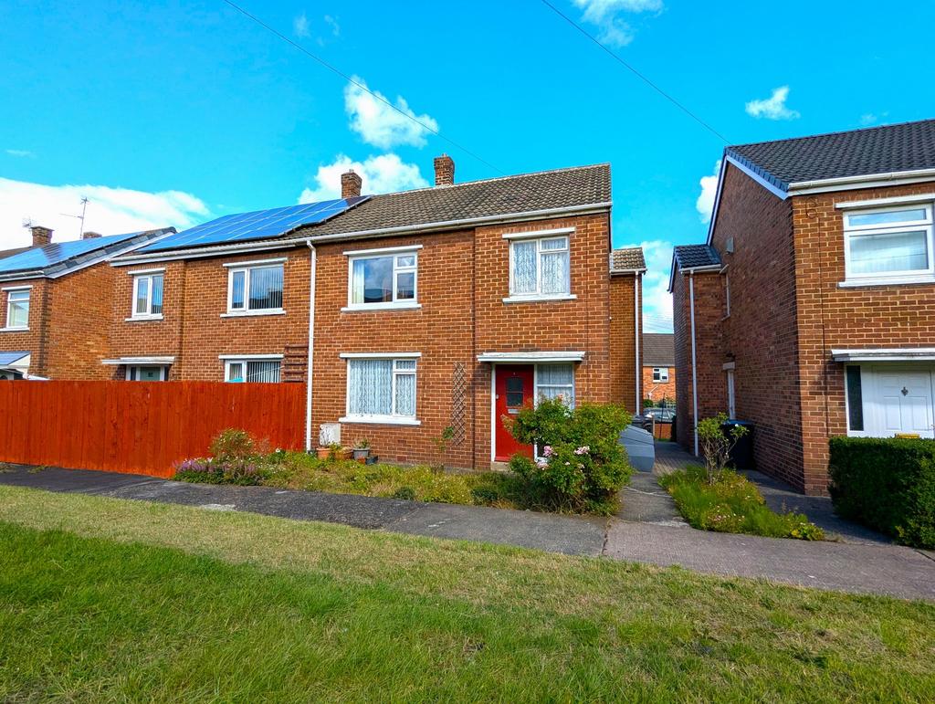 tenth-avenue-chester-le-street-dh2-3-bed-semi-detached-house-65-000