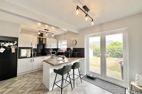 3 bedroom semi-detached house for sale, Firshill Close, Thornton FY5