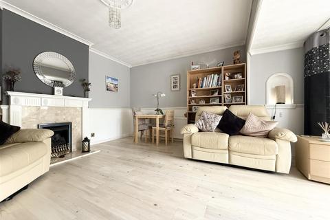 2 bedroom detached bungalow for sale, Pells Close, Fleckney LE8