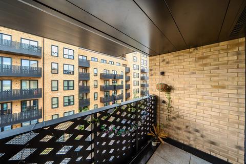 2 bedroom apartment for sale, Daisy House, Middle Road, Hanwell, W7