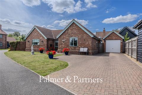 3 bedroom bungalow for sale, Thurtells Close, Yoxford, Saxmundham, Suffolk, IP17