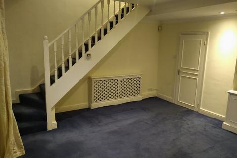 2 bedroom flat for sale, Avington Court, Old Kent Road, London, SE1