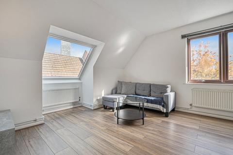 1 bedroom flat for sale, Capstan Way, London, SE16