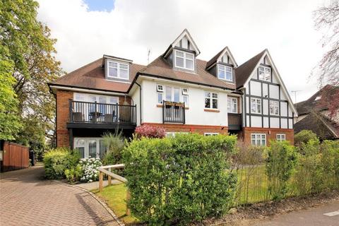 1 bedroom apartment to rent, Tetten Hall, Woking GU22
