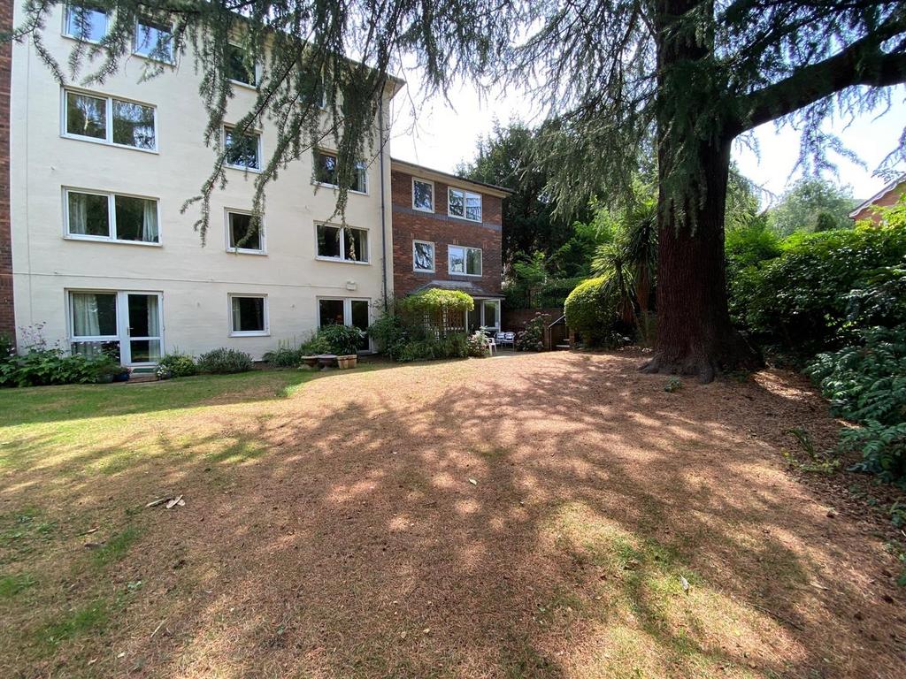 Communal Gardens.jpg