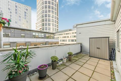 Britannia Walk, Shoreditch, London, N1