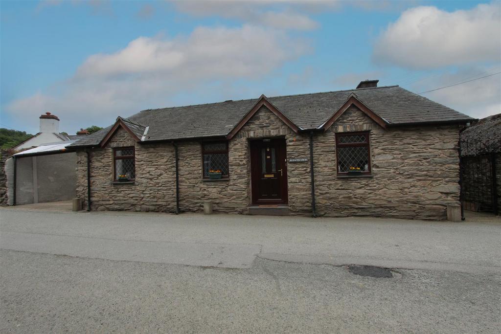 Front Of Property.jpg