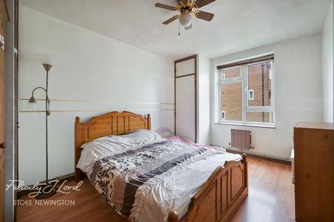 1 bedroom flat for sale, Portland Avenue, London N16