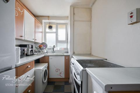 1 bedroom flat for sale, Portland Avenue, London N16