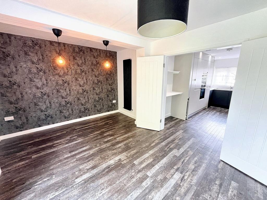 Lounge-Dining Room