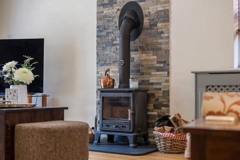 5 Southlea, Cliddesden, Basingstoke, RG25 2JN