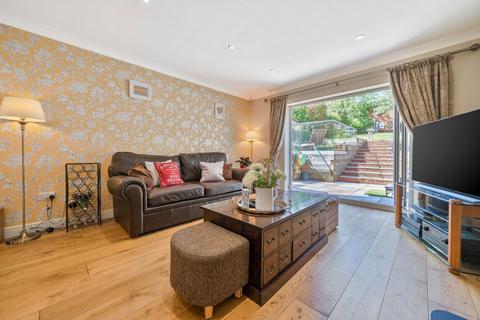 5 Southlea, Cliddesden, Basingstoke, RG25 2JN