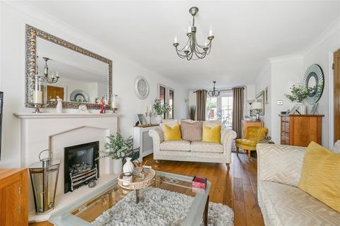 4 bedroom detached house for sale, Wight Way, Selsey, Chichester