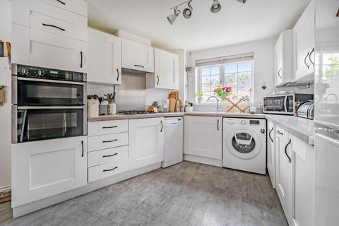 undefined, School Close, Basingstoke, RG22 5FY