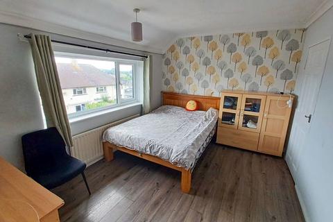 23 Avon Road, Torquay, TQ2 7LU