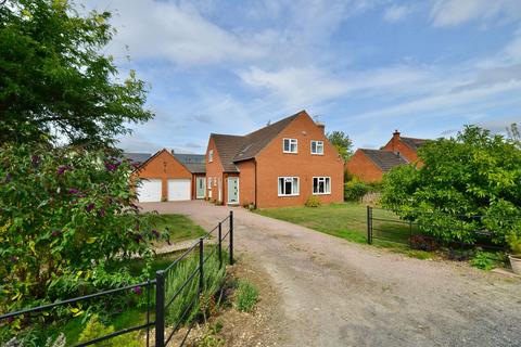 undefined, Fallon Lane, Bretforton, WR11 7GZ