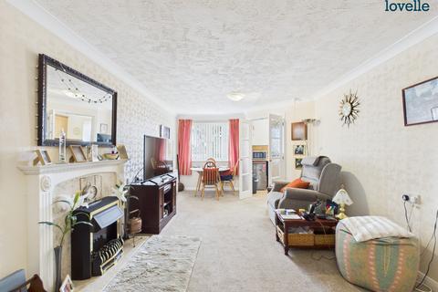 2 bedroom flat for sale, Cabourne Avenue, Lincoln, LN2