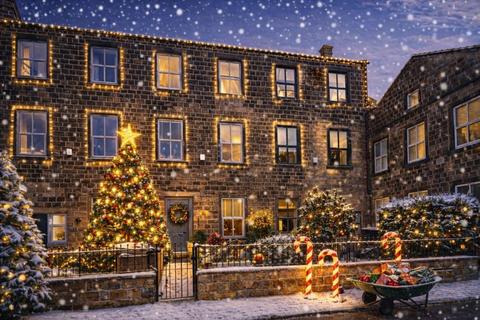 3 bedroom townhouse for sale, Low Green, Rawdon, Leeds