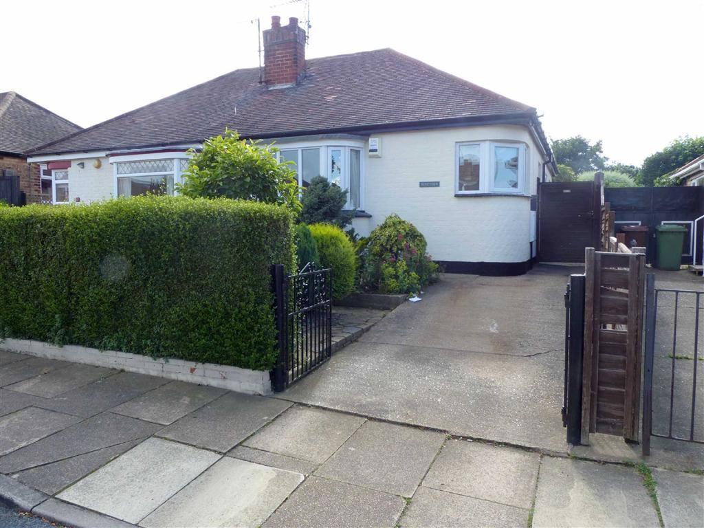 Crowland Avenue, Grimsby, North East Lincolnshire 1 bed semidetached