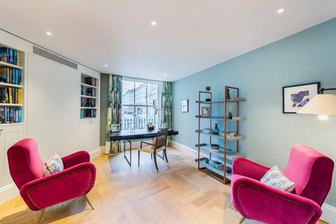 undefined, Chesham Street, Belgravia, London