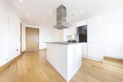 1 bedroom apartment to rent, Crossharbour Plaza, London E14