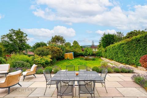 11 Chorley Drive, Sheffield, S10 3RQ