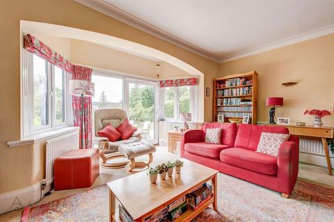 11 Chorley Drive, Sheffield, S10 3RQ