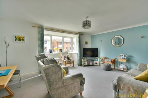 2 bedroom flat for sale, Brassey Road, Bexhill-on-Sea, TN40