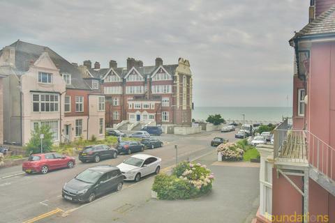 2 bedroom flat for sale, Brassey Road, Bexhill-on-Sea, TN40