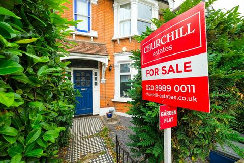 1 bedroom flat for sale, Park Road, Aldersbrook