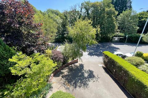 3 bedroom detached house for sale, Stockport Road West, Bredbury