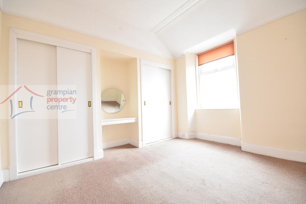Bedroom 1a.JPG