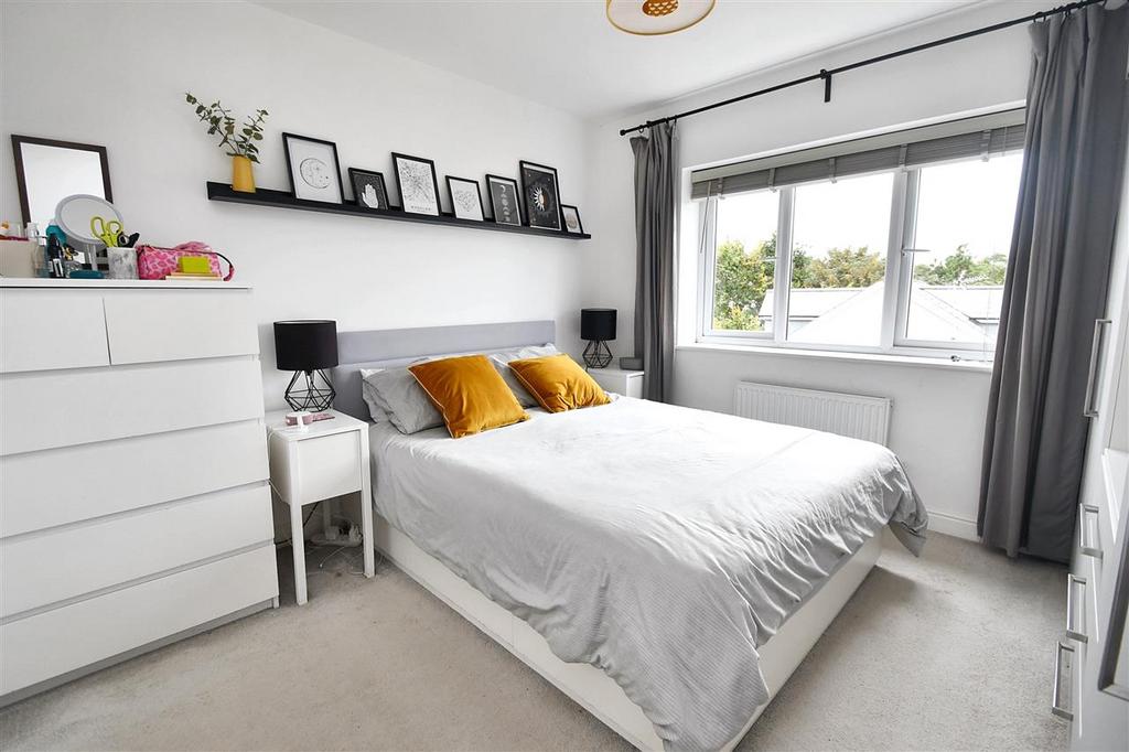 Principal bedroom