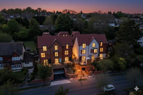 undefined, The Grove, Coulsdon, CR5