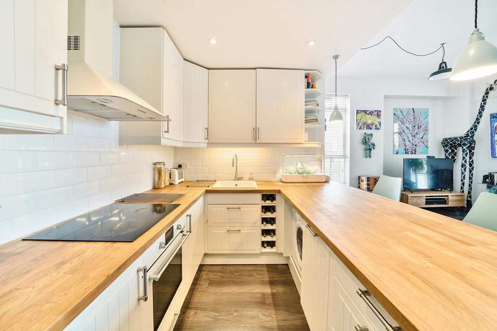 1331539 22 688769...