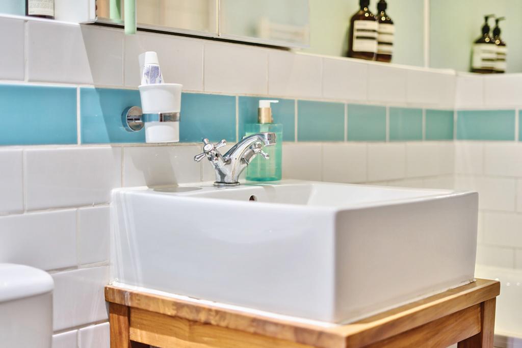 1331539 2 6887669...