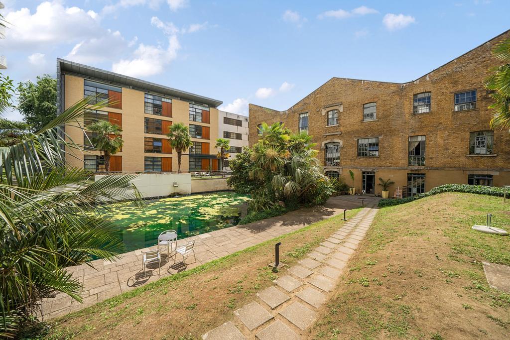 1331539 3 6887666...