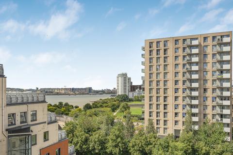 Wards Wharf Approach, London, E16